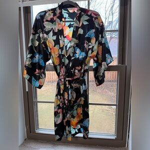 Vintage Secret Treasures Satin Black Floral Kimono Robe